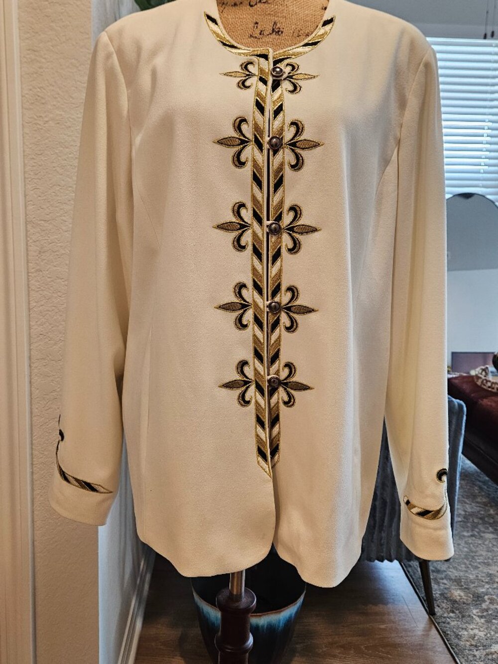 Bob Mackie Wearable Art Ivory Embroidered Jacket